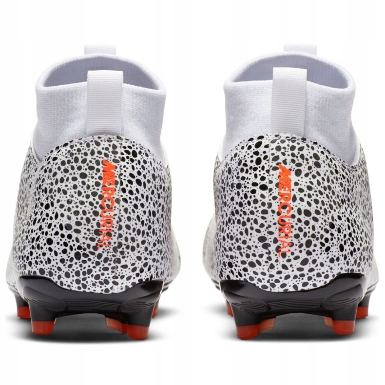 Nike Mercurial Superfly 7 Academy CR7 FG / MG Jr CV3182-180 jalkapallokengät valkoinen 5 Nike Mercurial Superfly 7 Academy CR7 FG / MG Jr CV3182-180 jalkapallokengät valkoinen 5