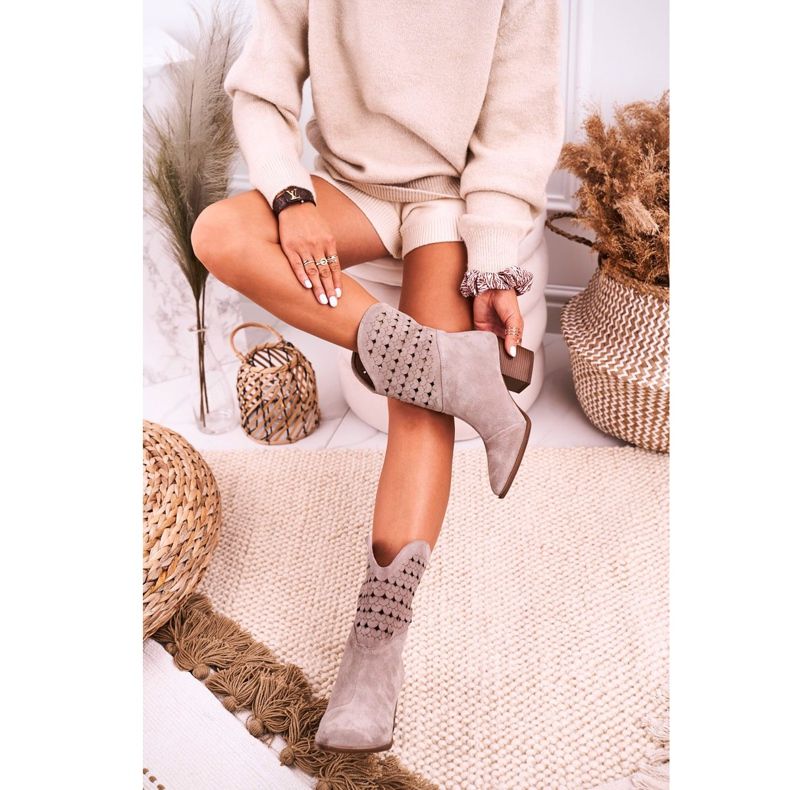 Nicole Naisten cowboy -saappaat kantapäässä Mokkanahka Cappuccino Emily beige 2