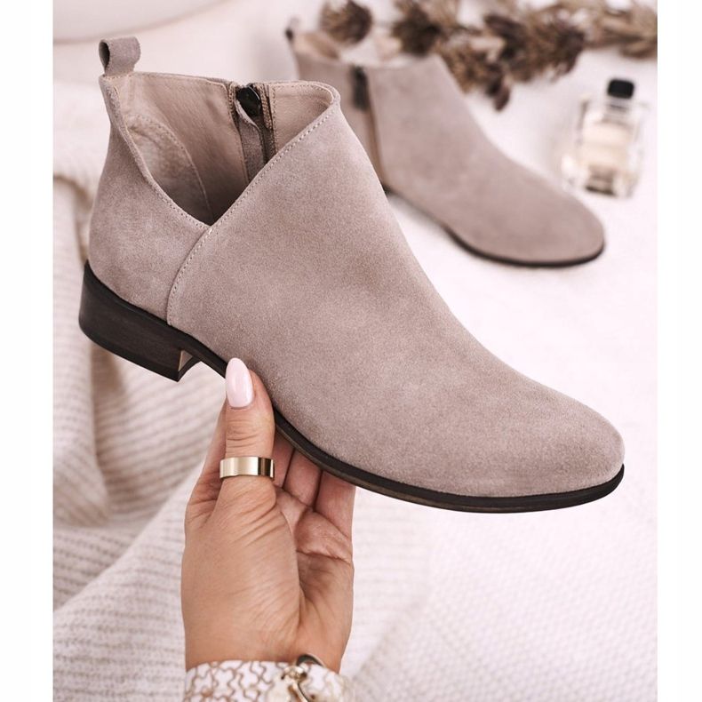 Nicole Naisten saapikkaat V-pääntiellä Mokkanahkainen Cappuccino Clarence ruskea monivärinen 1