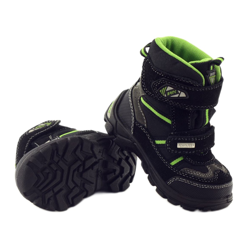 Kirjat membraanilla 11931 musta/vihreä bartek 3