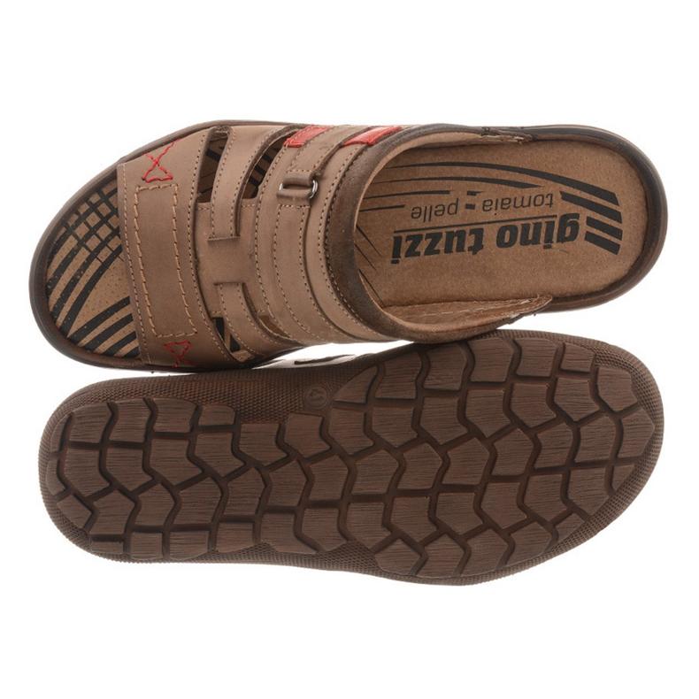 324 ruskeaa miesten tossua 1