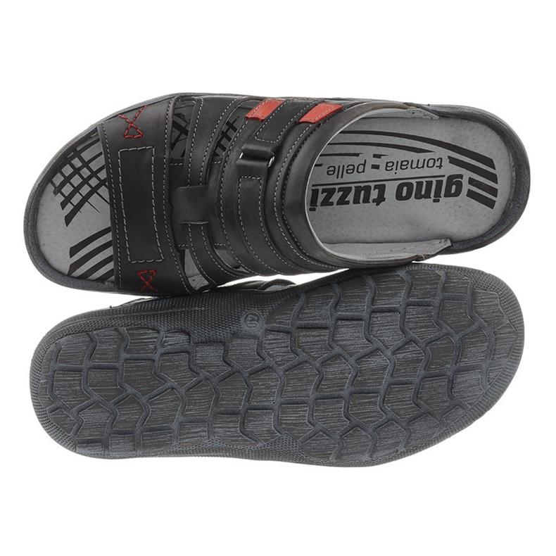 324 mustaa miesten tossua 1