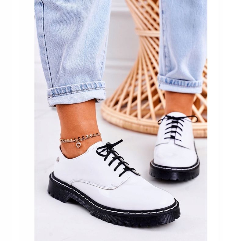 Naisten Oxfords Maciejka -nahkakengät, lakattu valkoinen 04087-11 2
