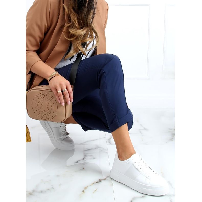 Valkoiset lenkkarit korkealla pohjalla LA133P Valkoinen 2