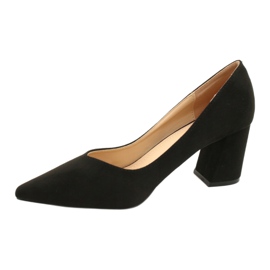 Vices 1592-38-musta 2