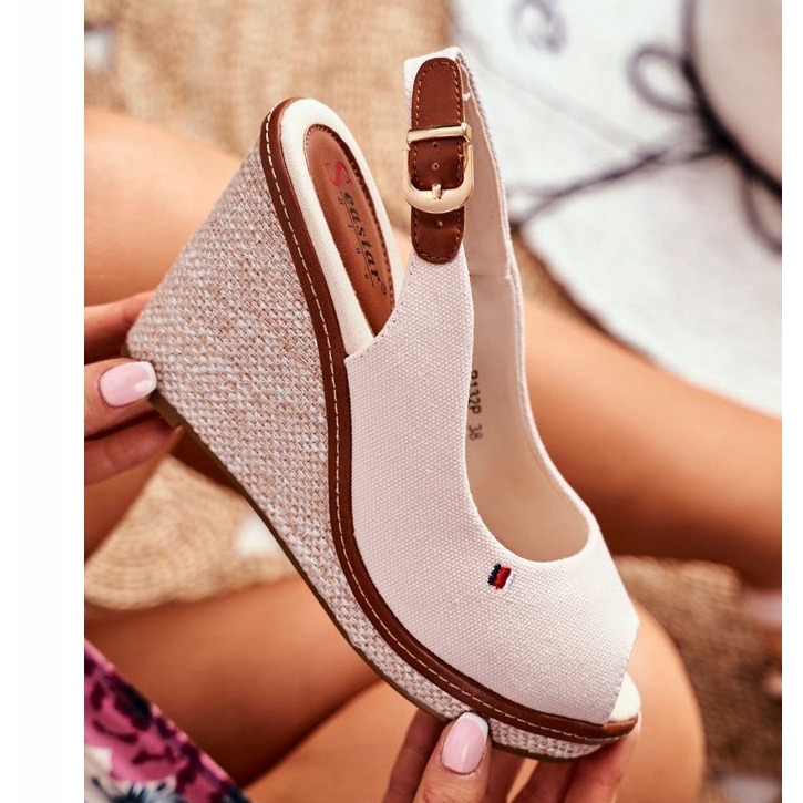 PS1 Tommy Beige Sandaalit punotulla kiilakorolla 1