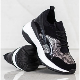 Bestelle Muodikkaat lenkkarit lavalla beige musta 1