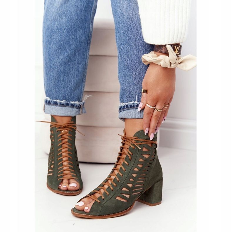 Naisten mokkanahka Maciejka vihreät saappaat 04040-09 beige 2