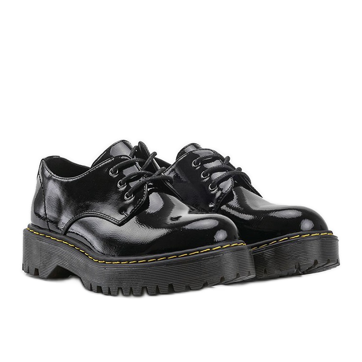 Musta lakatut saappaat, Marilyn-saappaat 1