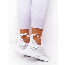 PS1 Naisten urheilukengät Slip-on White Run Away valkoinen 2