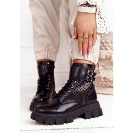 FB2 Avoimet saappaat työntekijöille mustalla puhalletulla alustalla 1