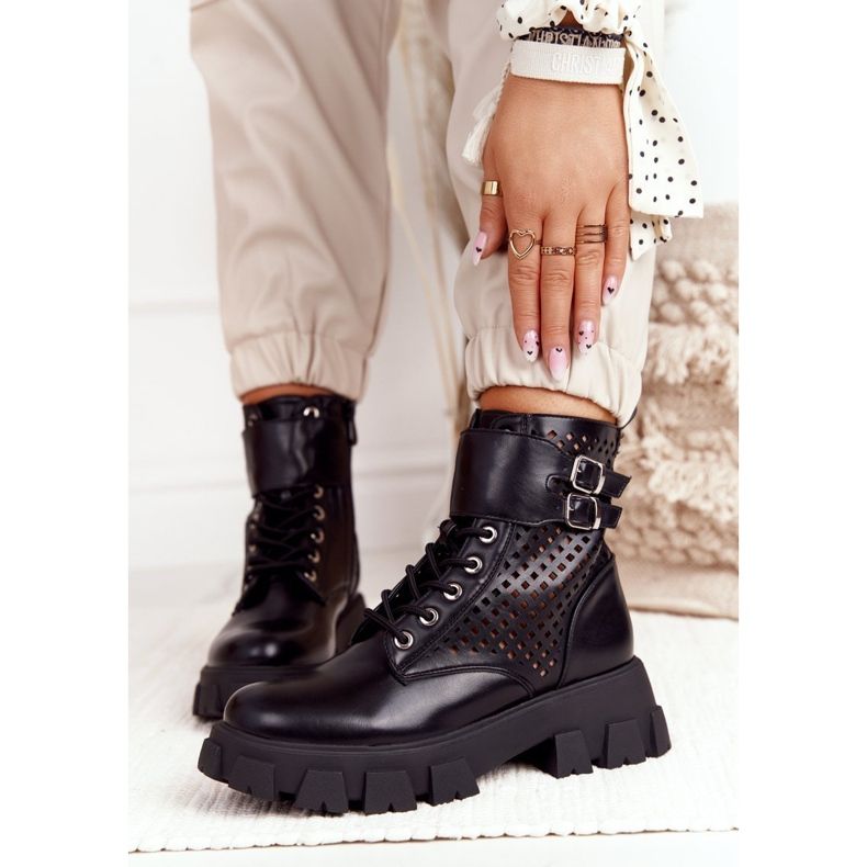 FB2 Avoimet saappaat työntekijöille mustalla puhalletulla alustalla 1