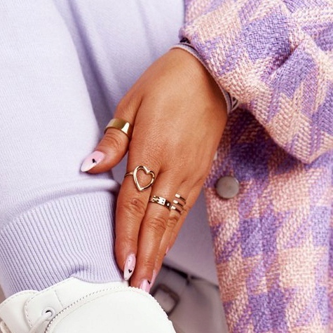 PS1 Saappaat työntekijät lavalla munuaisten kanssa valkoinen lauantai 1