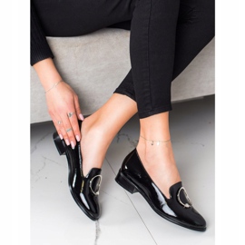 Mustat mokkasiinit, joissa VINCEZA -koriste 1