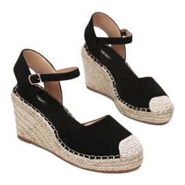 Vices 7372-38-musta 1