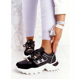 EVE Naisten lenkkarit massiivisella mustalla pohjalla kultainen 1