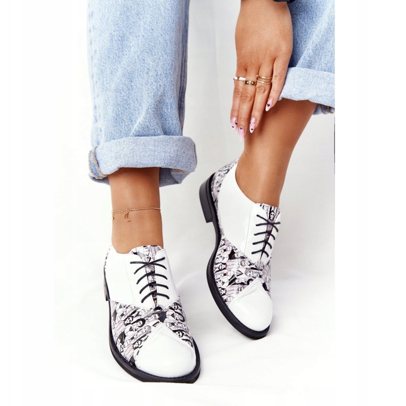 PV3 Naisten Visconi-nahkakengät 7439294 Valko-Musta valkoinen 2