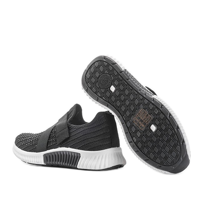 Mustat Akira-urheilukengät 1