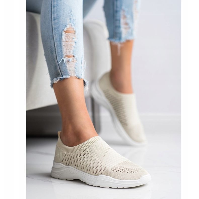 Ideal Shoes Mukavat harjatut lenkkarit beige 1