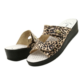 Naisten nahkainen flip flops Leopard Print beige 3 Naisten nahkainen flip flops Leopard Print beige 3