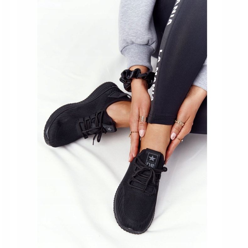 Naisten liukuvat mustat urheilukengät 2