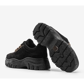 Mustat lenkkarit paksulla Cecilia -pohjalla 1