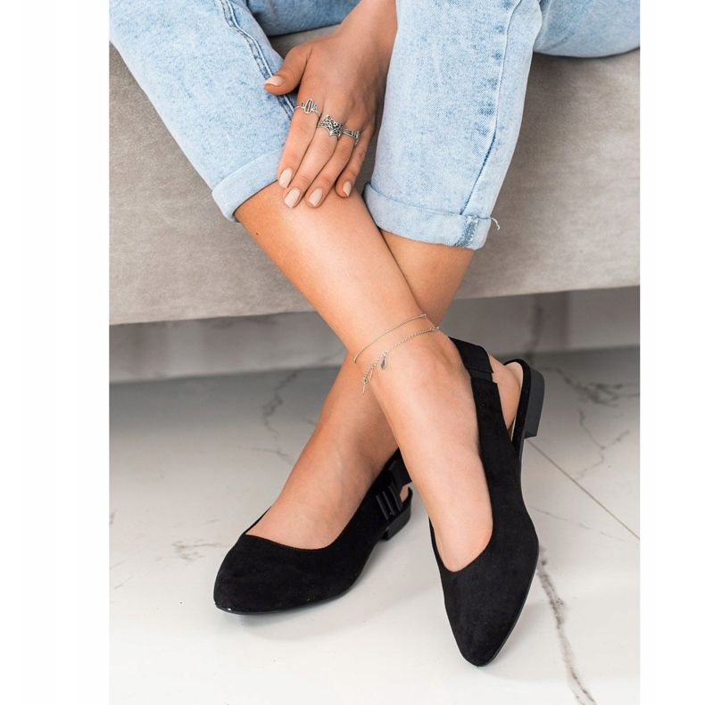 Sergio Leone Liukuvat pumput jousella musta 2