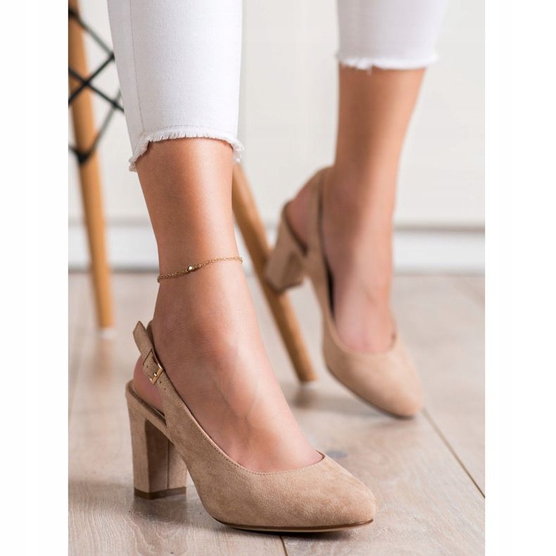 Sergio Leonen mustat pumput 1