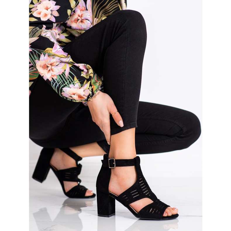 Sergio Leonen avoimet sandaalit musta 1