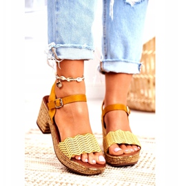 EVE Keltaiset Fobi -naisten sandaalit korkealla korolla beige keltainen 3