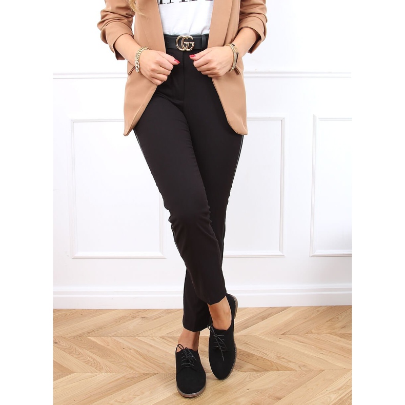 Mustat nauhoitetut kengät G325 Musta 1