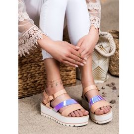 Weide Sandaalit alustalla holoefektillä beige 2