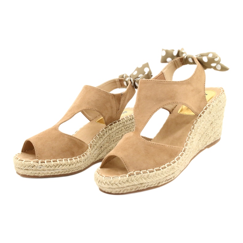 Naisten beige Espadrille-sandaalit, joissa on keula Jezzi 21SD98-3593 1