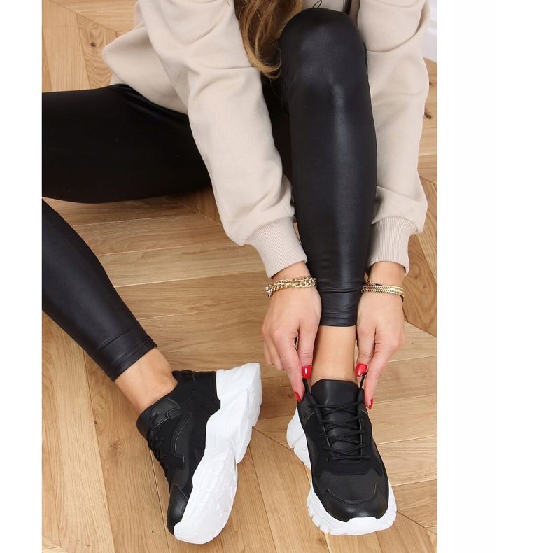 Mustat urheilukengät YL-45 Musta 1