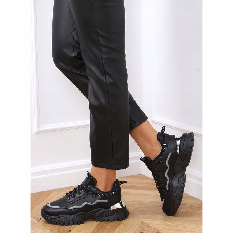 Musta 9933 Mustat urheilukengät 1