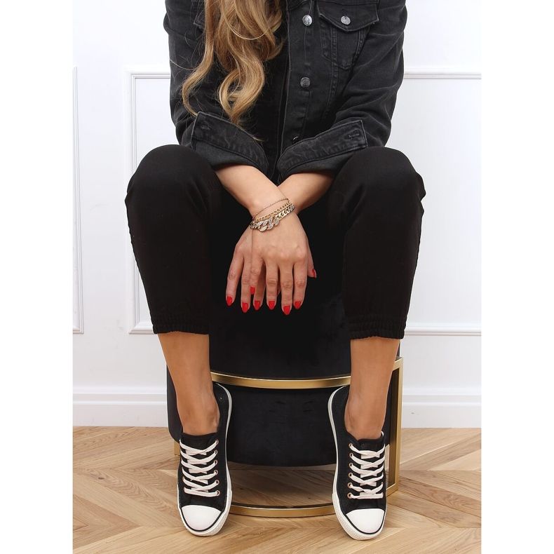 Mustat naisten lenkkarit 3176 Musta 2