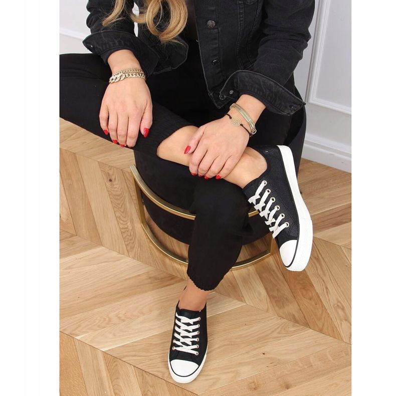 Mustat naisten lenkkarit 3176 Musta 1