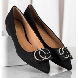 Fama Tyylikäs ballerina koristeilla musta 1