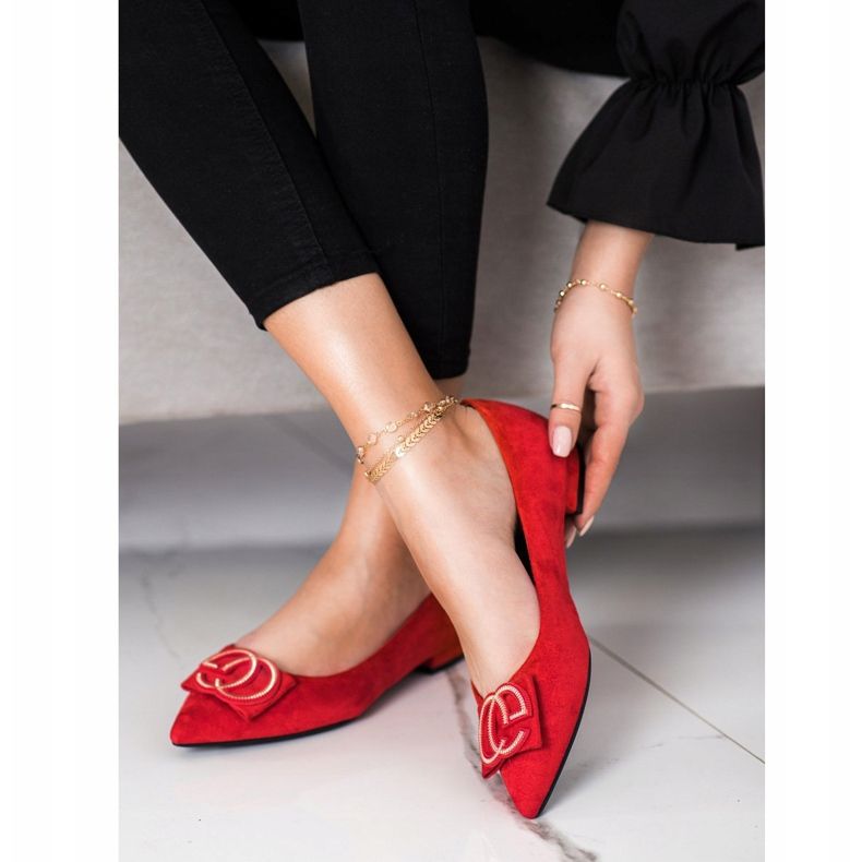 Fama Tyylikäs ballerina koristeilla punainen 1