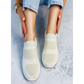 Beige-urheilusukat G-362 Beige-kengät 1