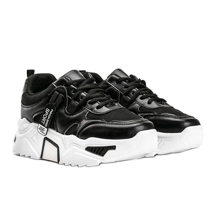 Mustat lenkkarit paksulla Cristina -pohjalla 1