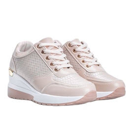 Vaaleanpunaiset kiiltävät lenkkarit Maran kiilassa vaaleanpunainen 1