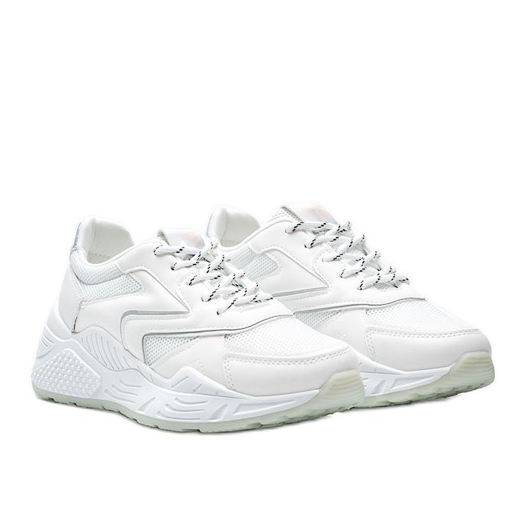 Paksut valkoiset lenkkarit metallisilla Kenna -yksityiskohdilla valkoinen 1