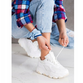 Bella Paris Tennarit alustalla valkoinen 1