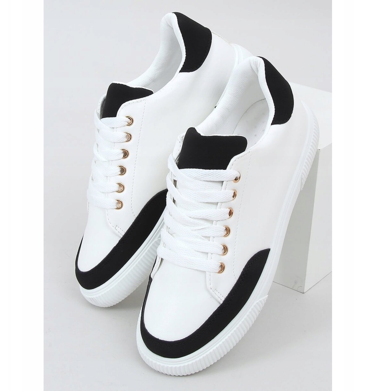 Valkoiset naisten tennarit 6110 musta valkoinen 1