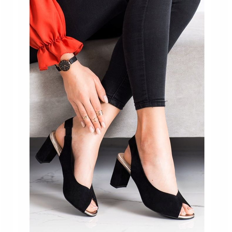 Evento Mokkanahkaiset sandaalit baarissa musta 1