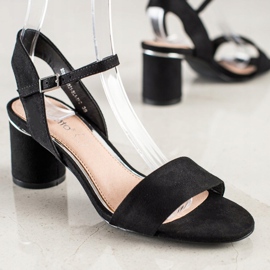 Evento Tyylikkäät sandaalit baarissa musta 1