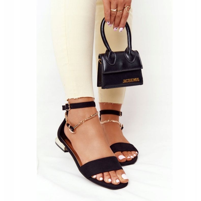 Sandaalit kultaisilla korkoilla Vinceza 21-17119 Musta 2