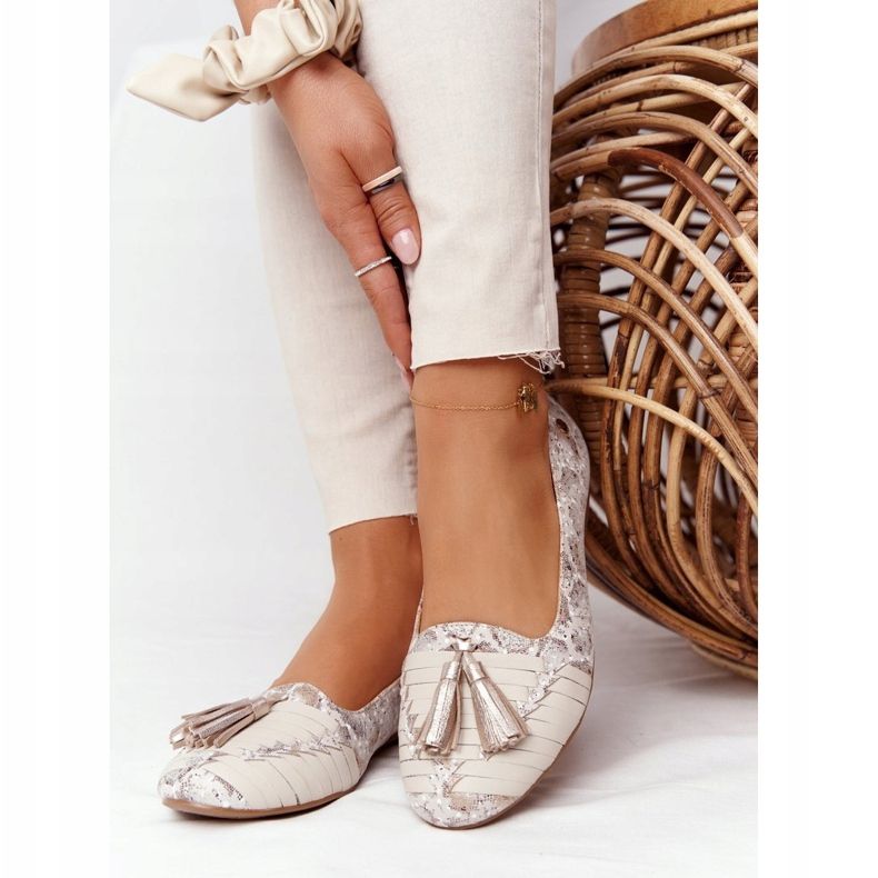 Nahka ballerinat, joissa on hapsut Maciejka 04016-25 Beige-Gold kultainen 2