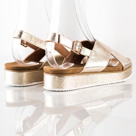 Goodin Kultaiset sandaalit alustalla kultainen 1